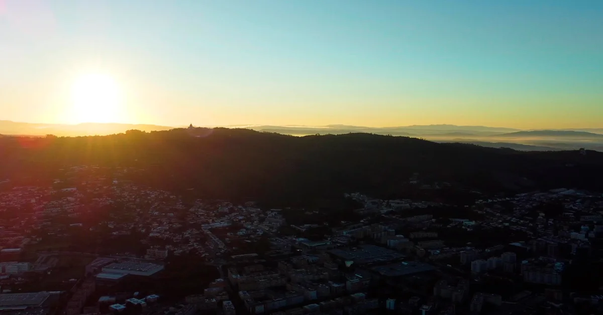 Vídeoclipe da música Amanhecer na Cidade para o músico André Pacheco