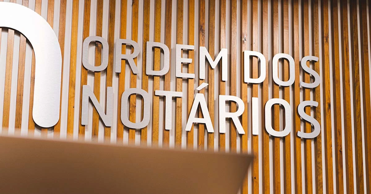 Behind The Scenes de um Vídeo Institucional para a Ordem dos Notários Portugueses com narração de Eduardo Rêgo e com imagens de sítios históricos como o Castelo de Guimarães e locais emblemáticos da cidade de Lisboa