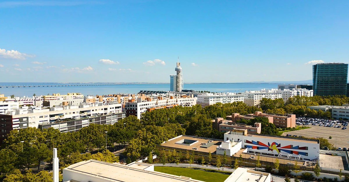 Vídeo Institucional para a Ordem dos Notários Portugueses com narração de Eduardo Rêgo e com imagens de sítios históricos como o Castelo de Guimarães e locais emblemáticos da cidade de Lisboa