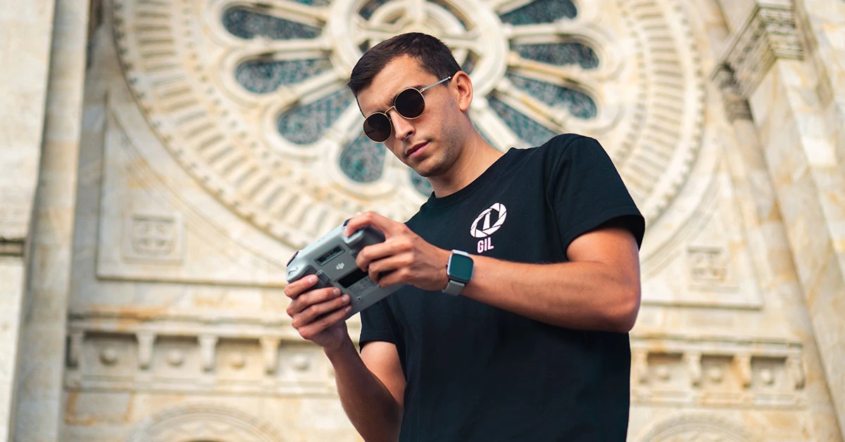 Behind The Scenes de um vídeo institucional para concurso sobre a Região do Minho organizado pela Comunidade Intermunicipal do Cávado. O vídeo contou com a participação do Grupo Folclórico Dr. Gonçalo Sampaio. Neste vídeo institucional é possível ver imagens de monumentos icónicos de Viana do Castelo tais como o “Santuário de Santa Luzia”, a escultura “Vira Maria, Vira Manel” e o navio-hospital “Gil Eannes” e, ainda, monumentos de Braga como o “Santuário do Bom Jesus do Monte”, “Santuário do Sameiro” e ainda a “Sé de Braga”