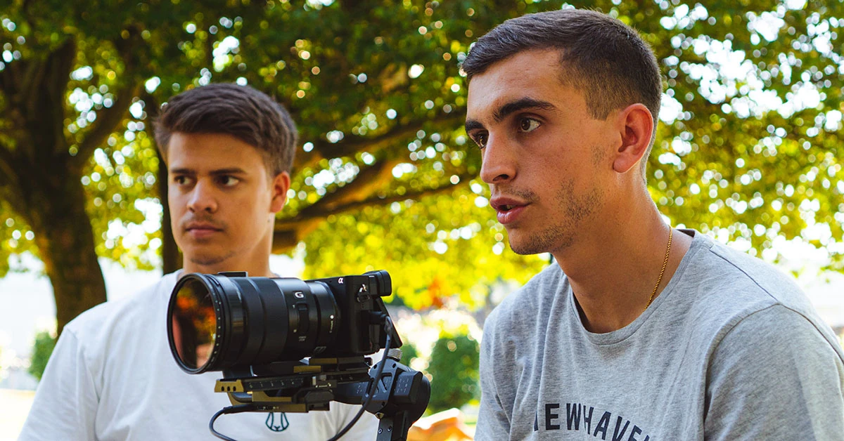 Behind the Scenes de um Vídeo institucional do Projeto bYou da Universidade do Minho. O vídeo foi divulgado na RTP1, RTP2, Antena 1. Para além disso, contou com a produção musical da I Scream Studios, a narração do Pedro Flynn e um coro de alunos da Escola Secundária Carlos Amarante