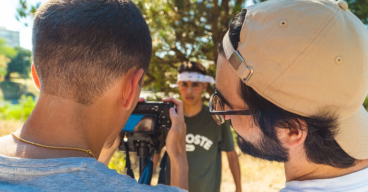 Behind the Scenes de um Vídeo institucional do Projeto bYou da Universidade do Minho. O vídeo foi divulgado na RTP1, RTP2, Antena 1. Para além disso, contou com a produção musical da I Scream Studios, a narração do Pedro Flynn e um coro de alunos da Escola Secundária Carlos Amarante