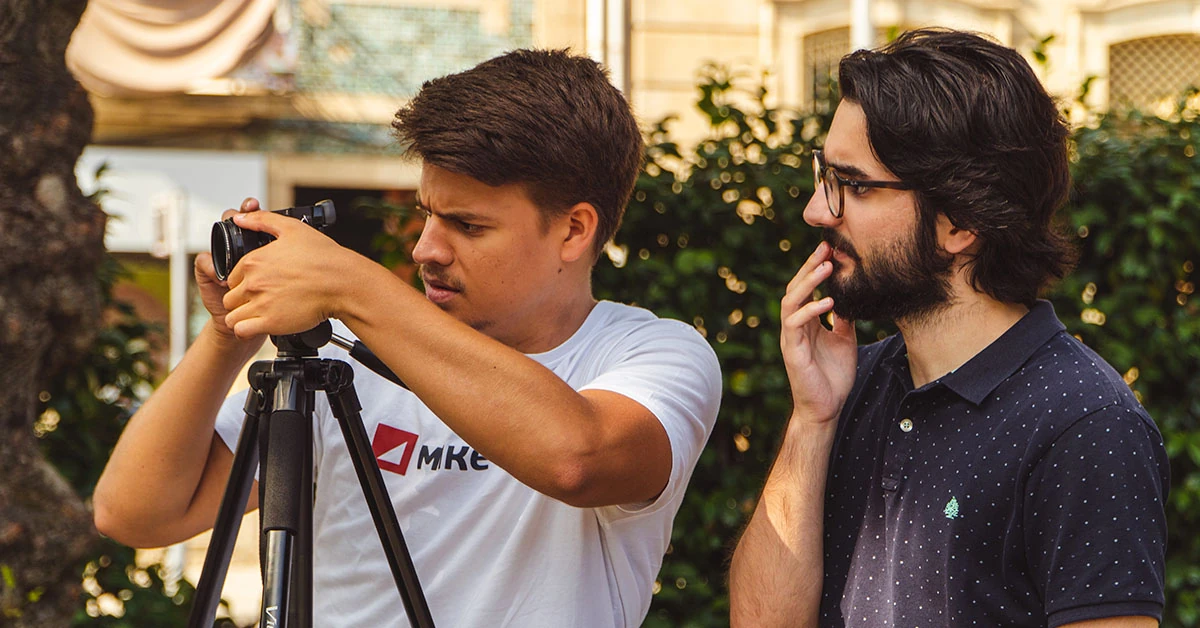 Behind the Scenes de um Vídeo institucional do Projeto bYou da Universidade do Minho. O vídeo foi divulgado na RTP1, RTP2, Antena 1. Para além disso, contou com a produção musical da I Scream Studios, a narração do Pedro Flynn e um coro de alunos da Escola Secundária Carlos Amarante