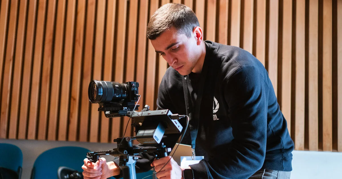 Behind the Scenes do Vídeo do Evento da Semana de Engenharia Informática 2024 na Universidade do Minho organizada pelo CESIUM e contou com a presença de empresas como Accenture, Continental, MC Sonae, Ernst & Young, Retail Consult