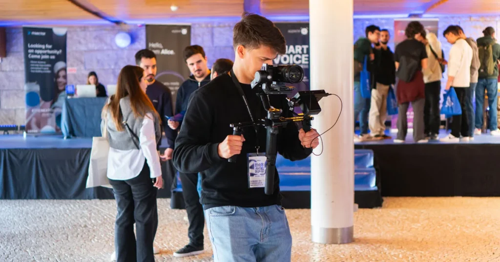 Behind the Scenes do Vídeo do Evento da Semana de Engenharia Informática 2024 na Universidade do Minho organizada pelo CESIUM e contou com a presença de empresas como Accenture, Continental, MC Sonae, Ernst & Young, Retail Consult