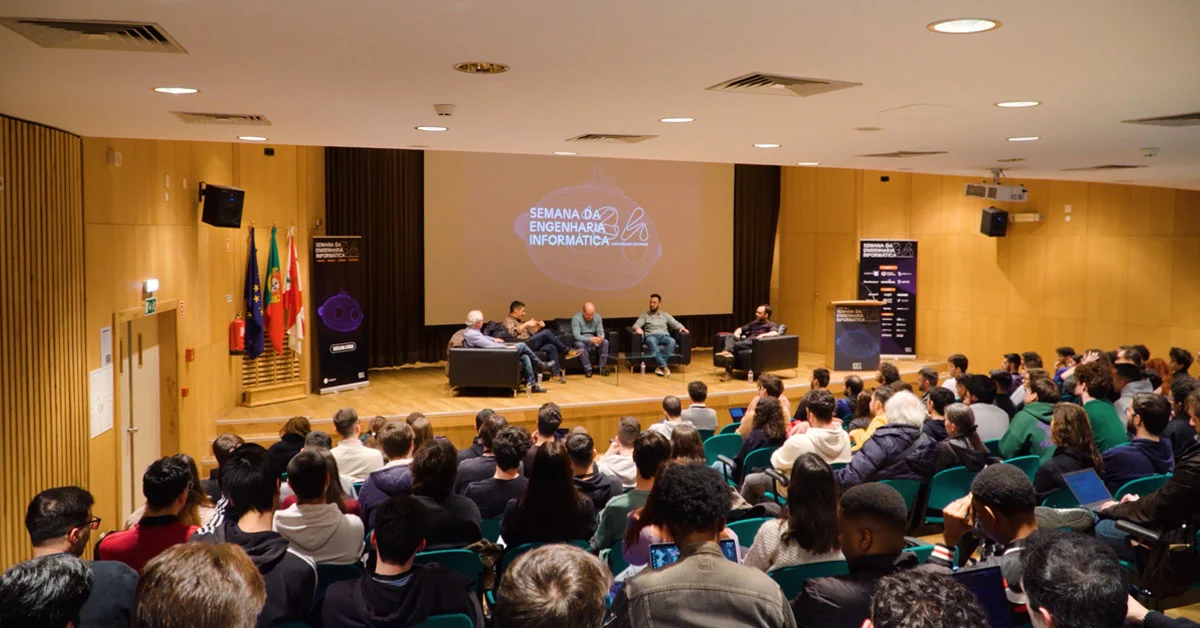 Vídeo do Evento da Semana de Engenharia Informática 2024 na Universidade do Minho organizada pelo CESIUM e contou com a presença de empresas como Accenture, Continental, MC Sonae, Ernst & Young, Retail Consult