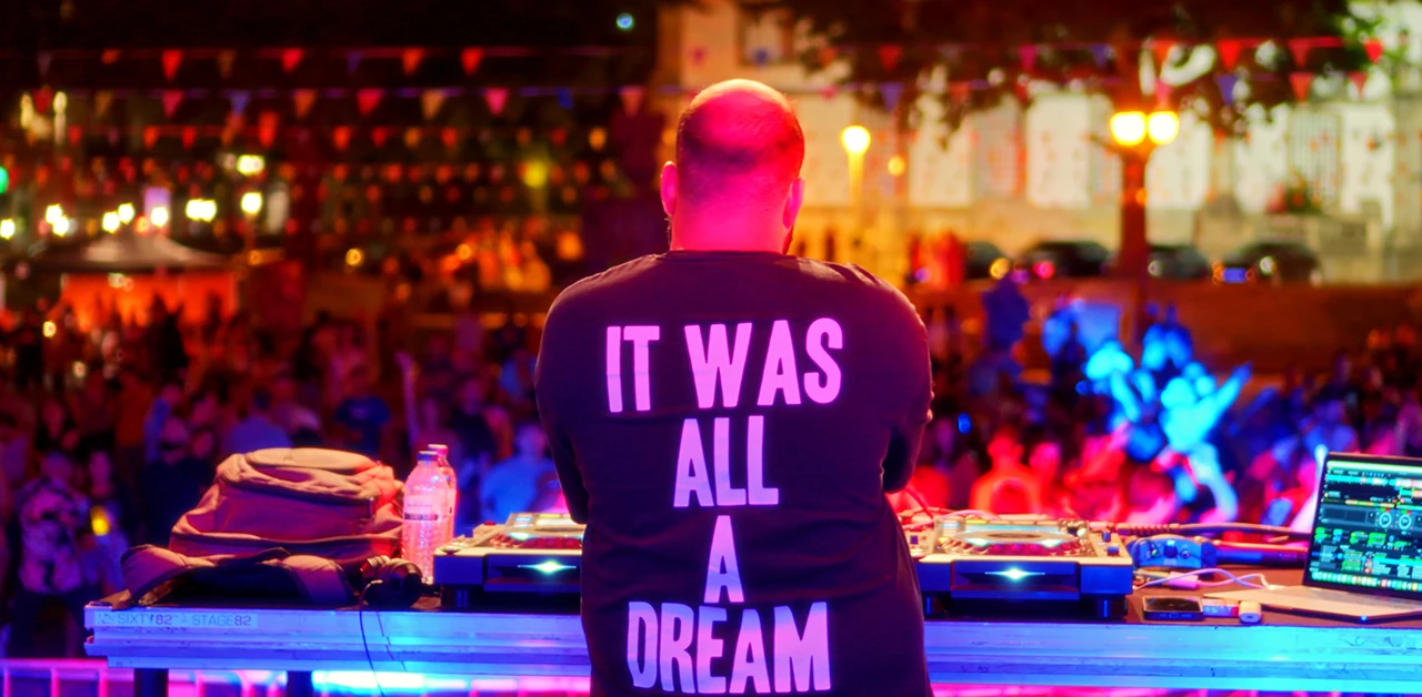 Stills do vídeo de evento Do Bira ao Samba 2024 para os Bomboémia