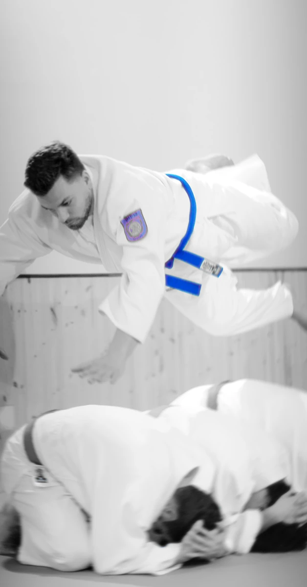 Stills do vídeo publicitário para o instrutor de Krav Maga, Bruno Ribeiro