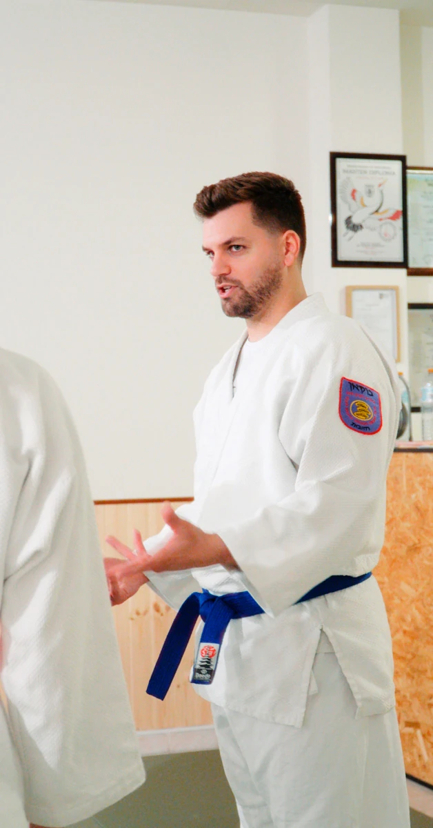 Stills do vídeo publicitário para o instrutor de Krav Maga, Bruno Ribeiro