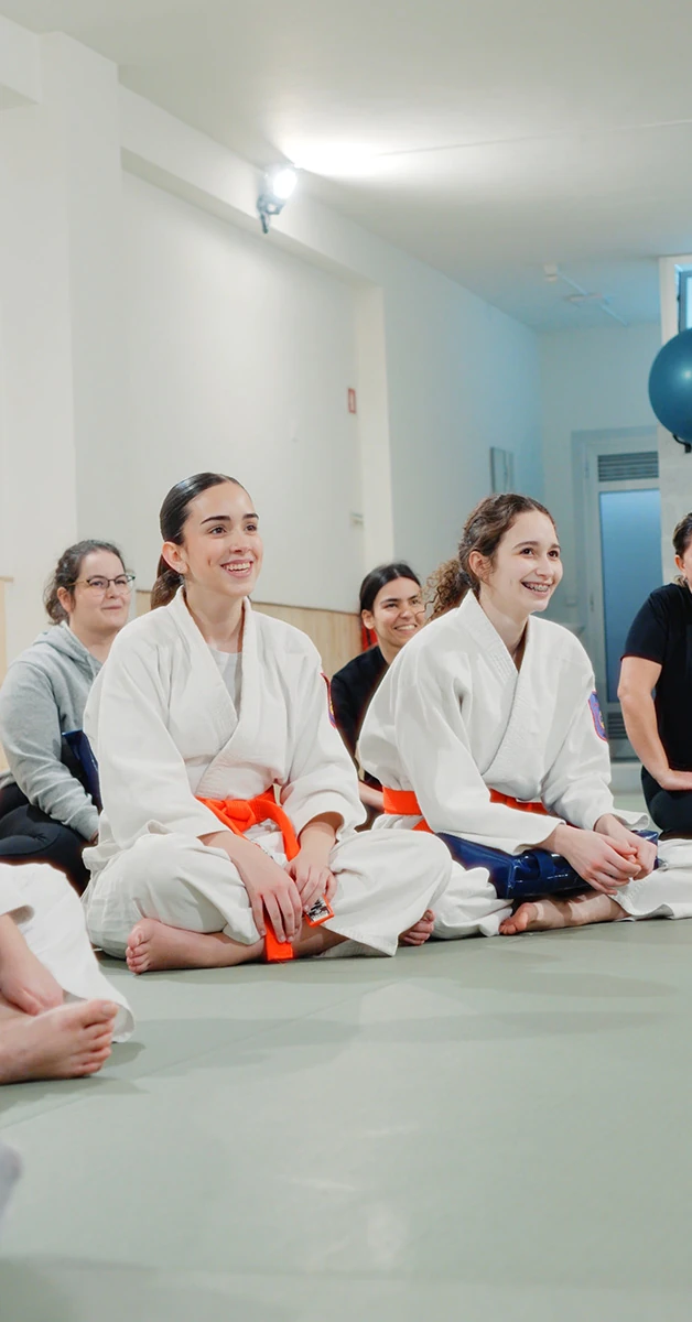 Stills do vídeo publicitário para o instrutor de Krav Maga, Sofia Parente