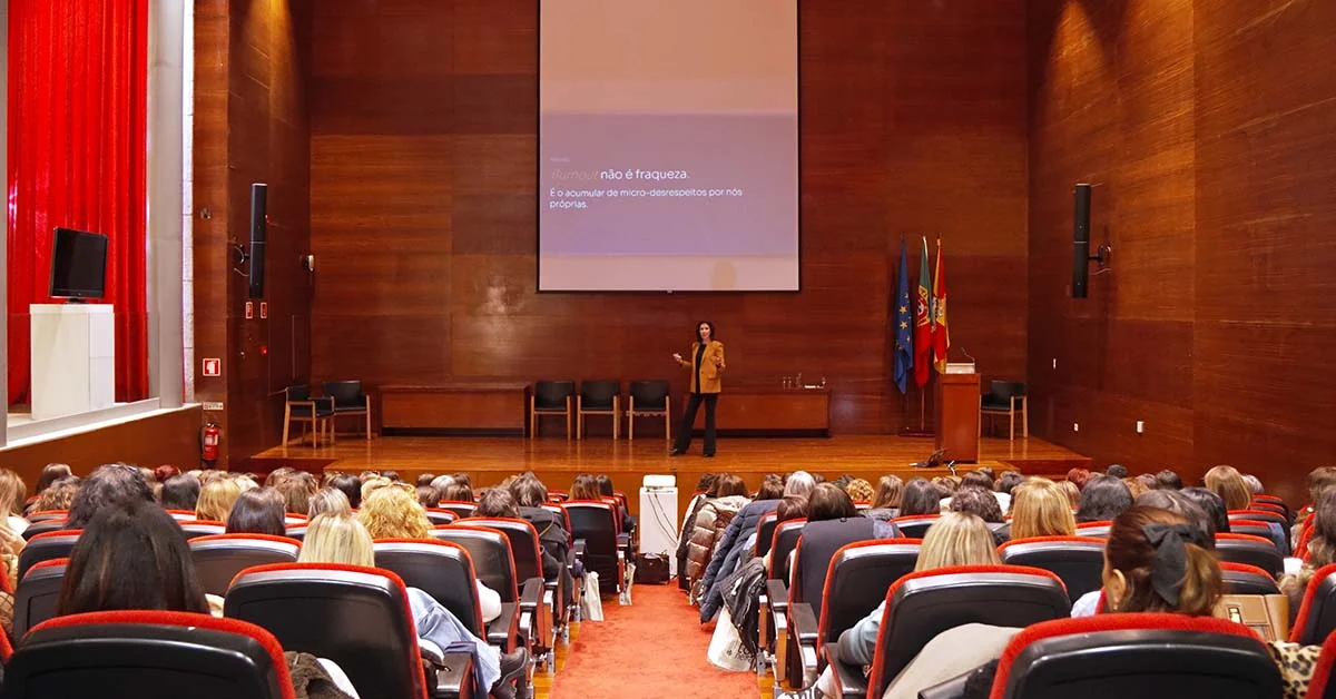 Vídeo do evento do Dia da Mulher da empresa Águas do Norte. O evento teve lugar no Auditório da Câmara Municipal de Barcelos