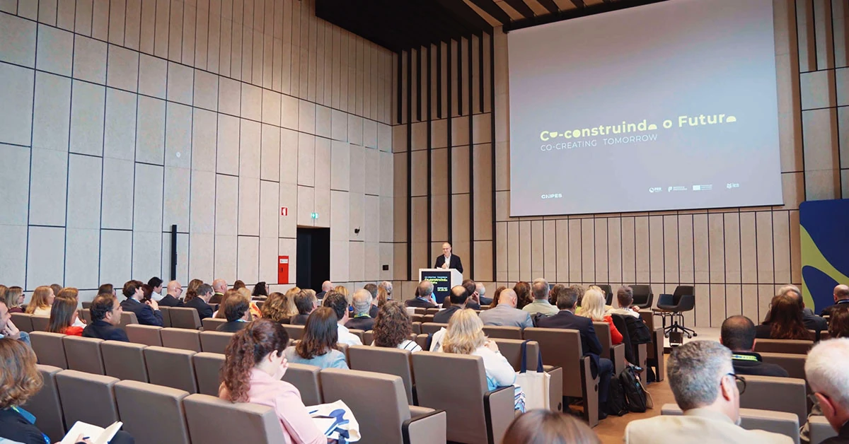 Vídeo de evento do CNIPES Day - Co-creating tomorrow. Um evento realizado no Palácio da Bolsa e no Grande Auditório do Edifício Abel Salazar, da Universidade do Porto.